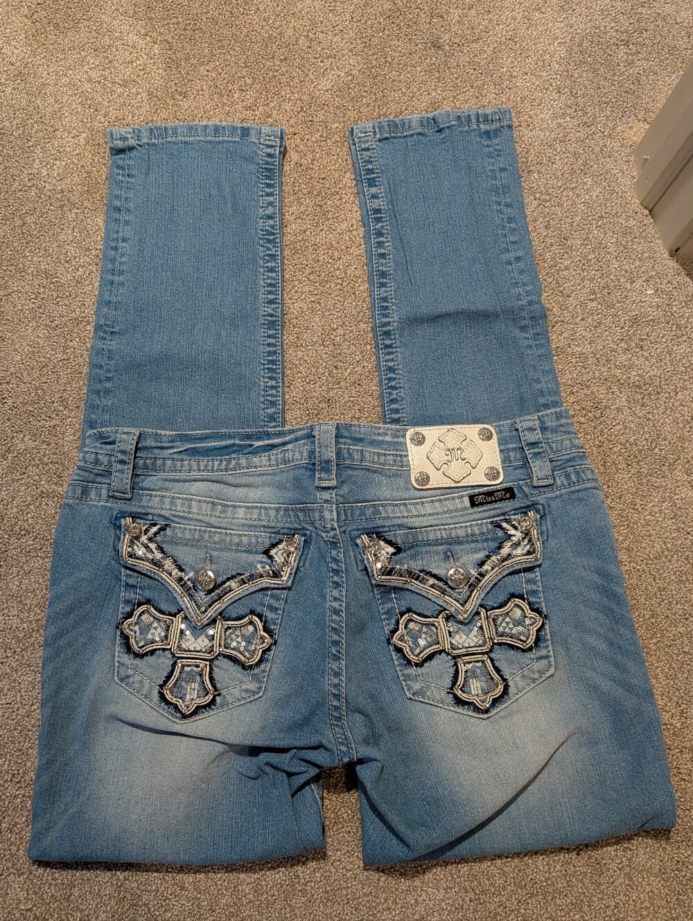 Miss Me Boyfriend Ankle Embellished Cross Pockets Distressed Jeans Size 30